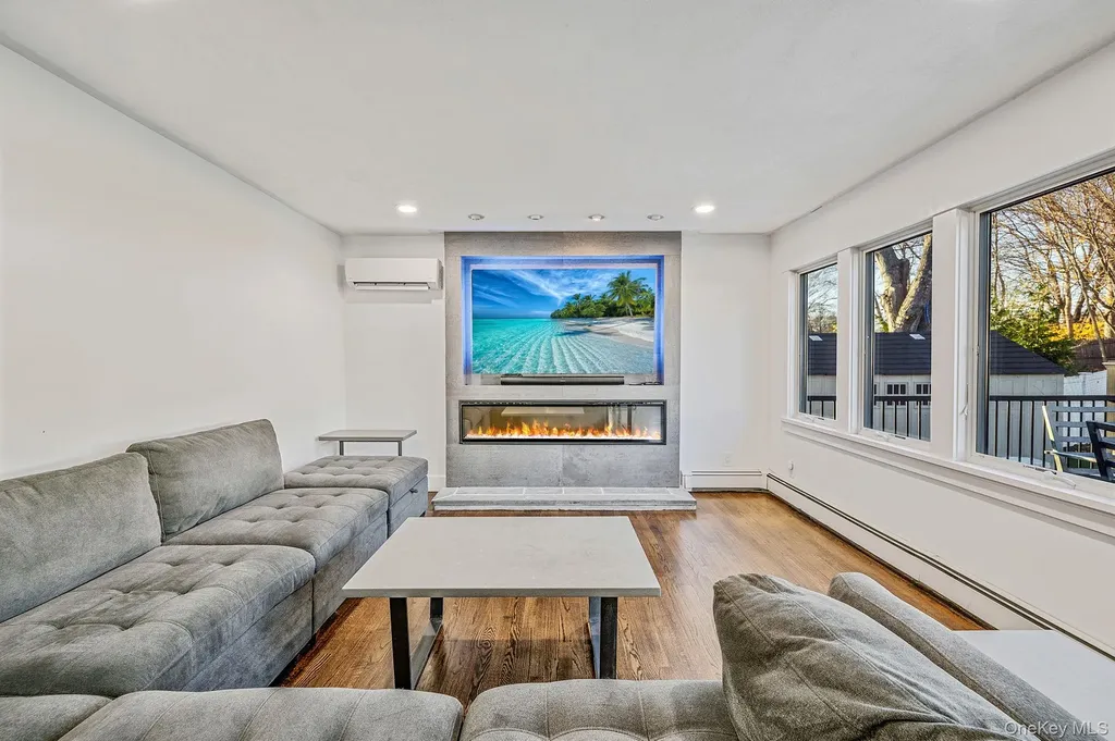 11 Chivalry Lane Nesconset NY 11767
