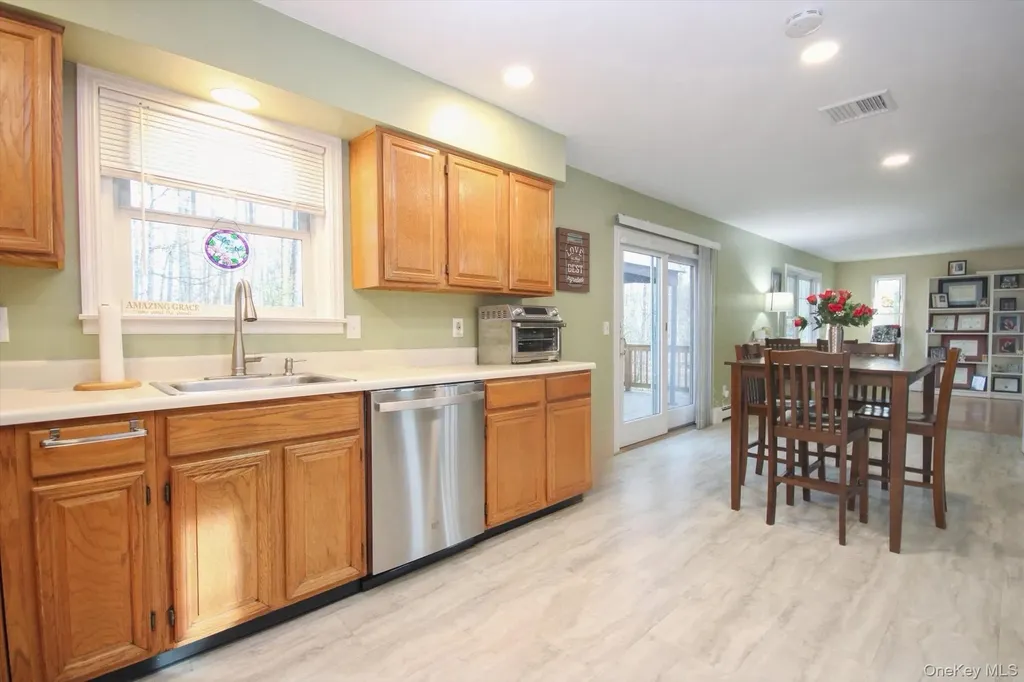 3 Geering Way Fishkill NY 12524