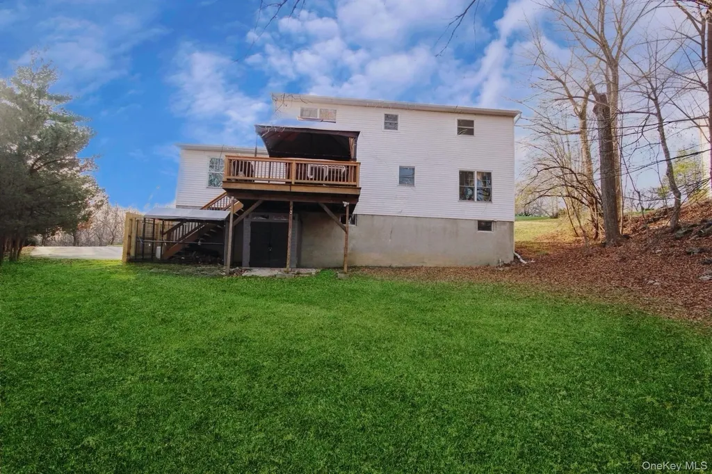 3 Geering Way Fishkill NY 12524