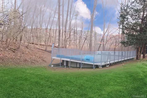 3 Geering Way Fishkill NY 12524