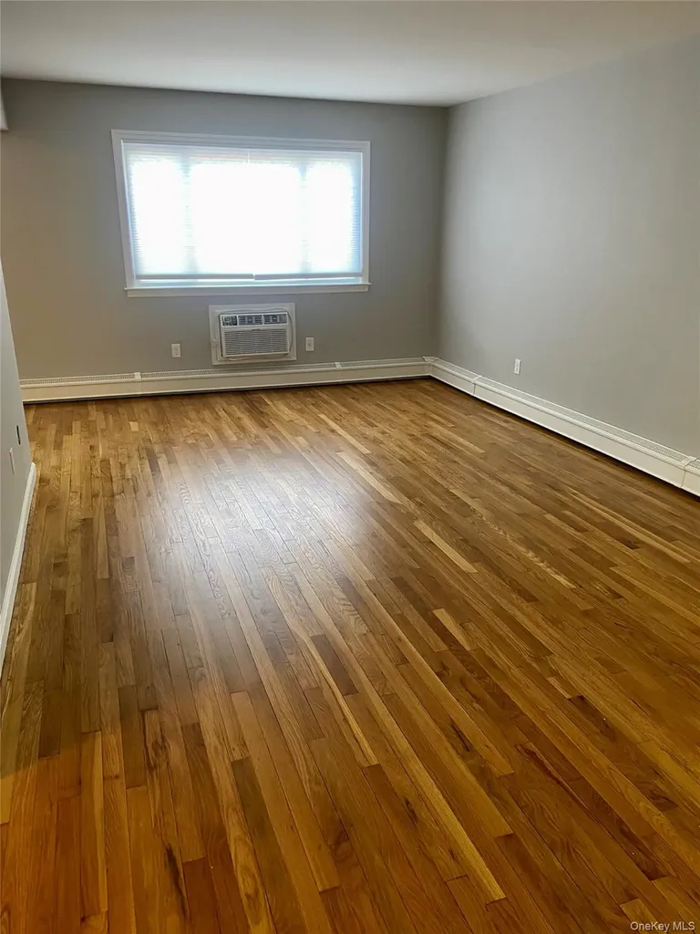 8 N James Street Peekskill NY 10566