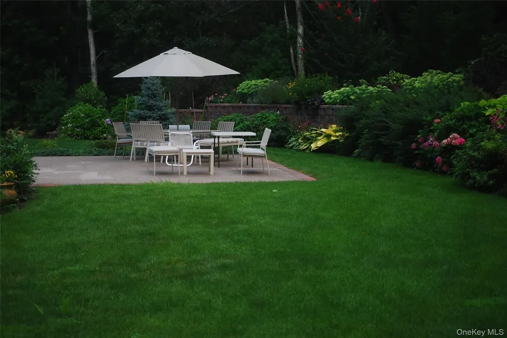 17 Downer Place Sag Harbor NY 11963