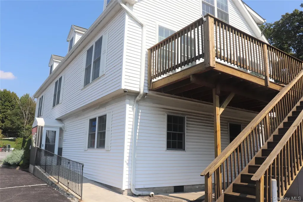 1671 Route 6 Carmel NY 10512