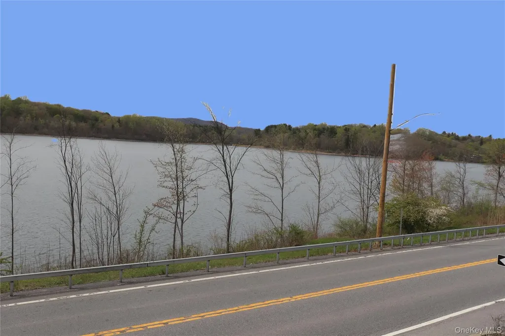 1671 Route 6 Carmel NY 10512