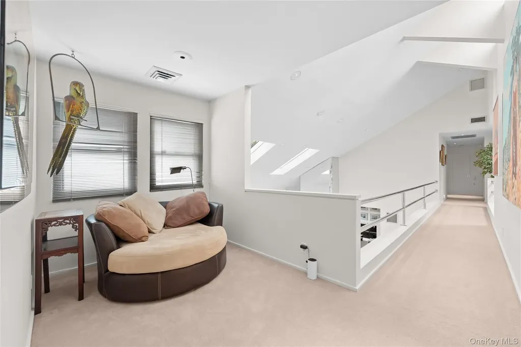 1010 Seawane Drive Hewlett Harbor NY 11557