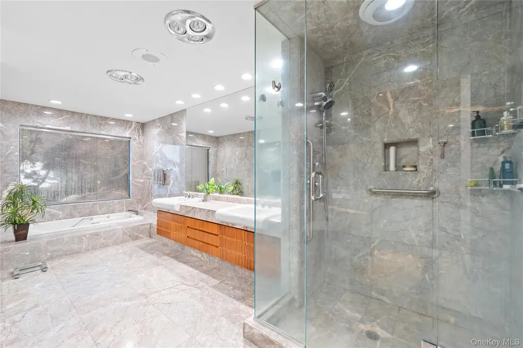 1010 Seawane Drive Hewlett Harbor NY 11557