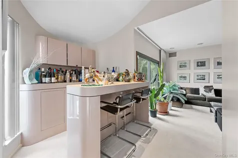 1010 Seawane Drive Hewlett Harbor NY 11557
