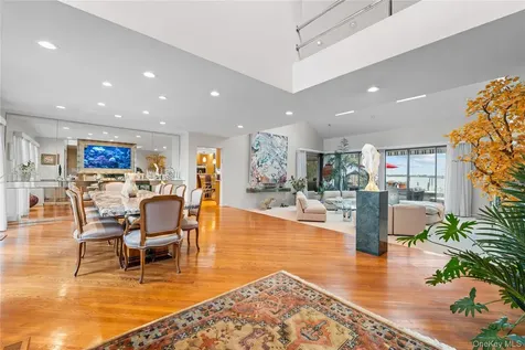 1010 Seawane Drive Hewlett Harbor NY 11557
