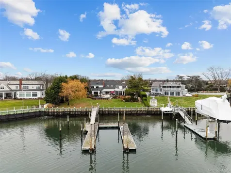 1010 Seawane Drive Hewlett Harbor NY 11557