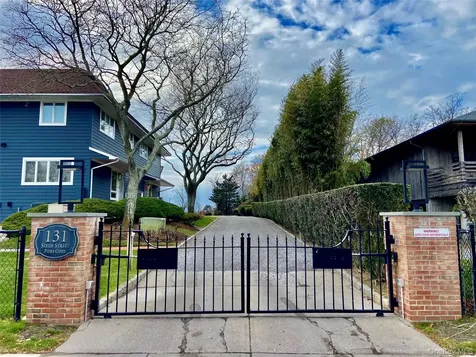 131 6th Street Greenport NY 11944