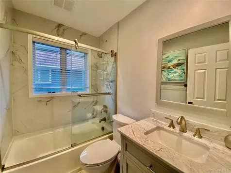 131 6th Street Greenport NY 11944