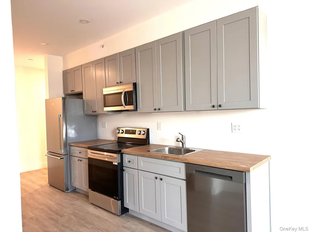 362 W Merrick Road Valley Stream NY 11580
