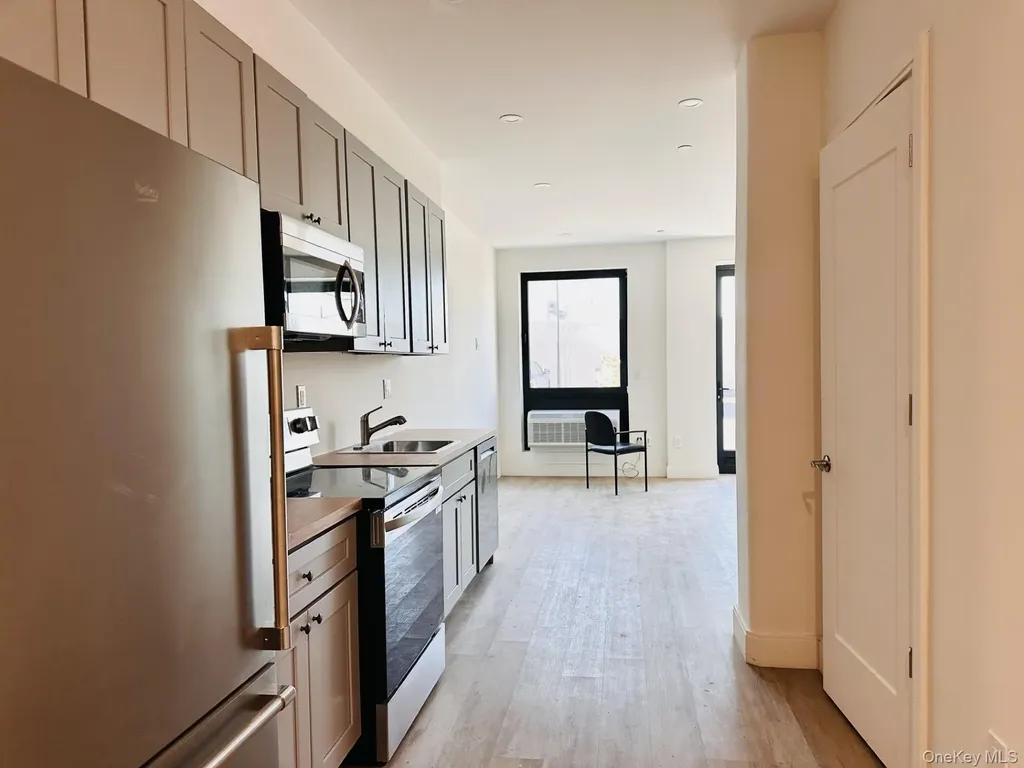 362 W Merrick Road Valley Stream NY 11580
