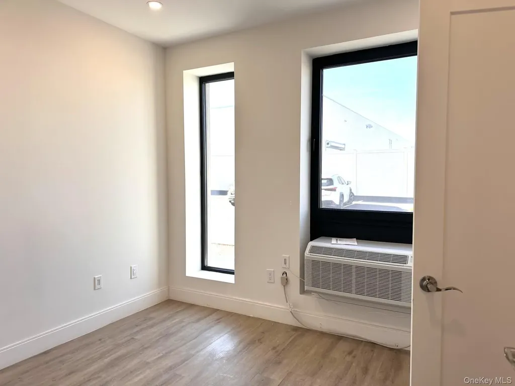 362 W Merrick Road Valley Stream NY 11580