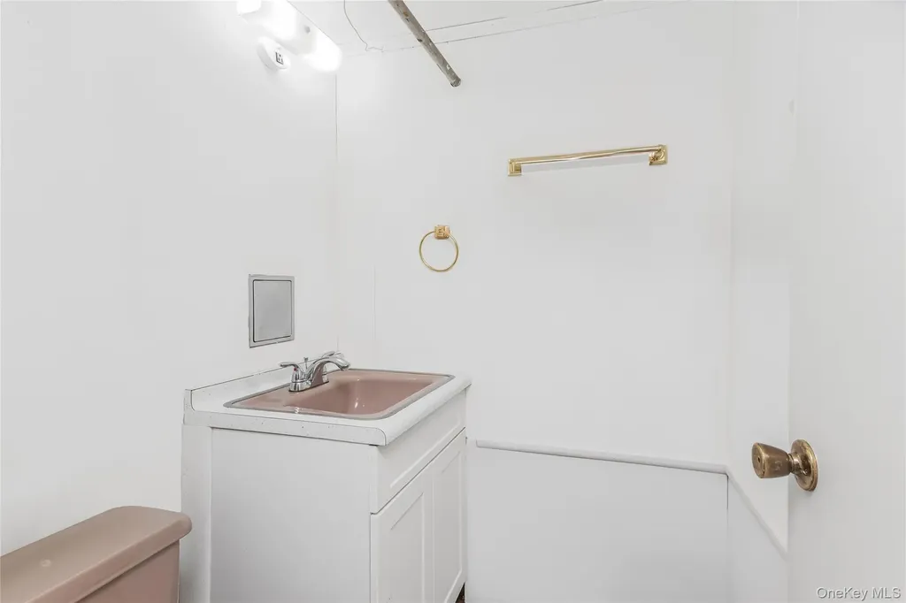 617 W 227th Street Bronx NY 10463