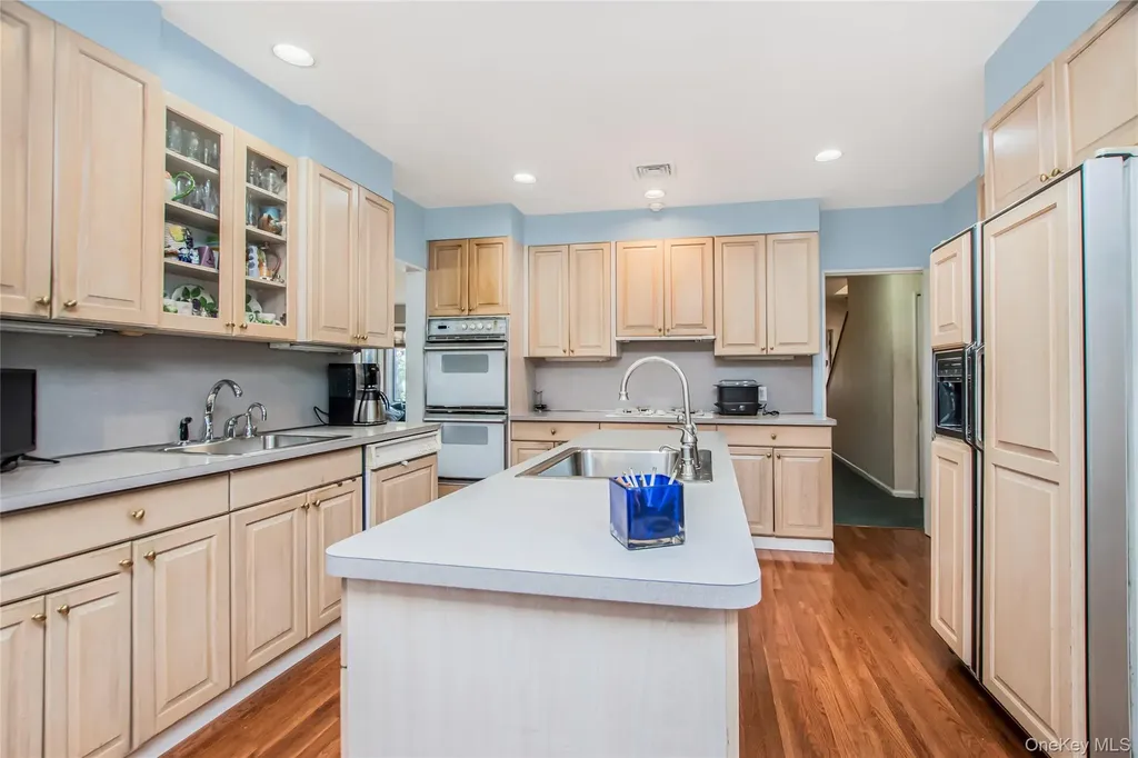 617 W 227th Street Bronx NY 10463