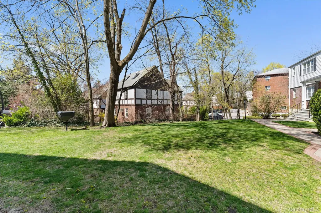 51 Cross Street Bronxville NY 10708
