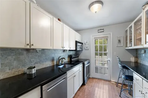 51 Cross Street Bronxville NY 10708