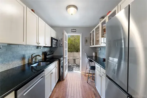 51 Cross Street Bronxville NY 10708