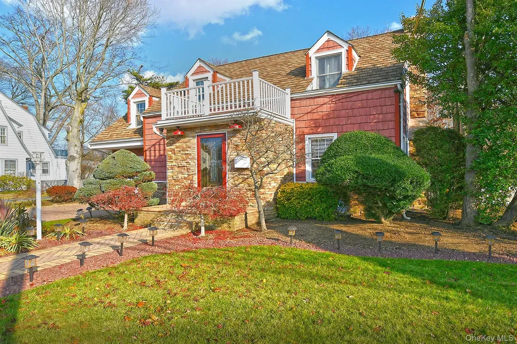 60 Connecticut Avenue Freeport NY 11520