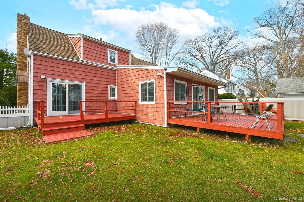 60 Connecticut Avenue Freeport NY 11520