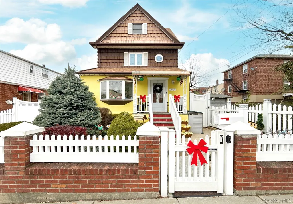 13437 58th Road Flushing NY 11355