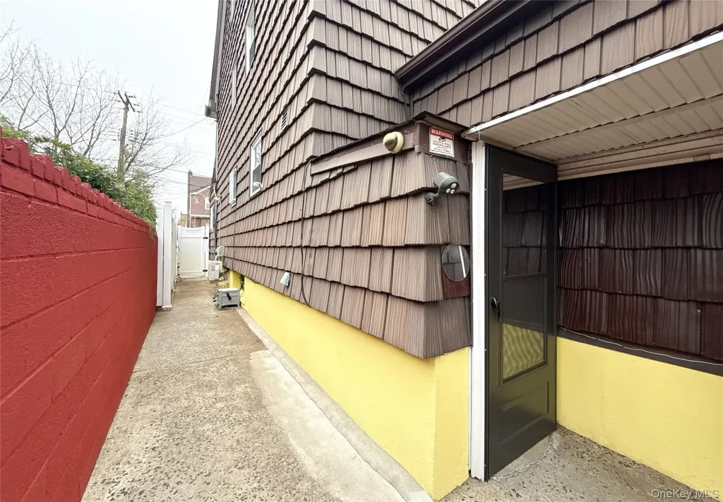 13437 58th Road Flushing NY 11355