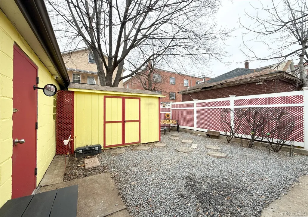 13437 58th Road Flushing NY 11355