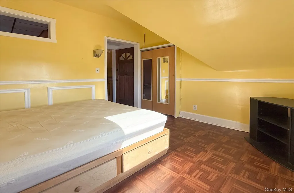 13437 58th Road Flushing NY 11355