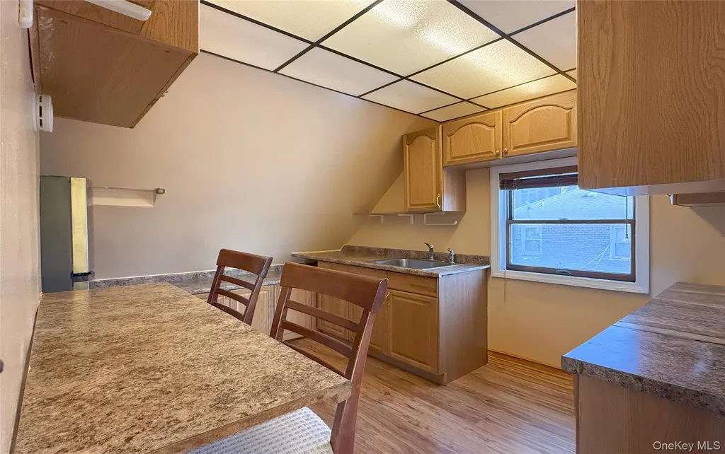 13437 58th Road Flushing NY 11355