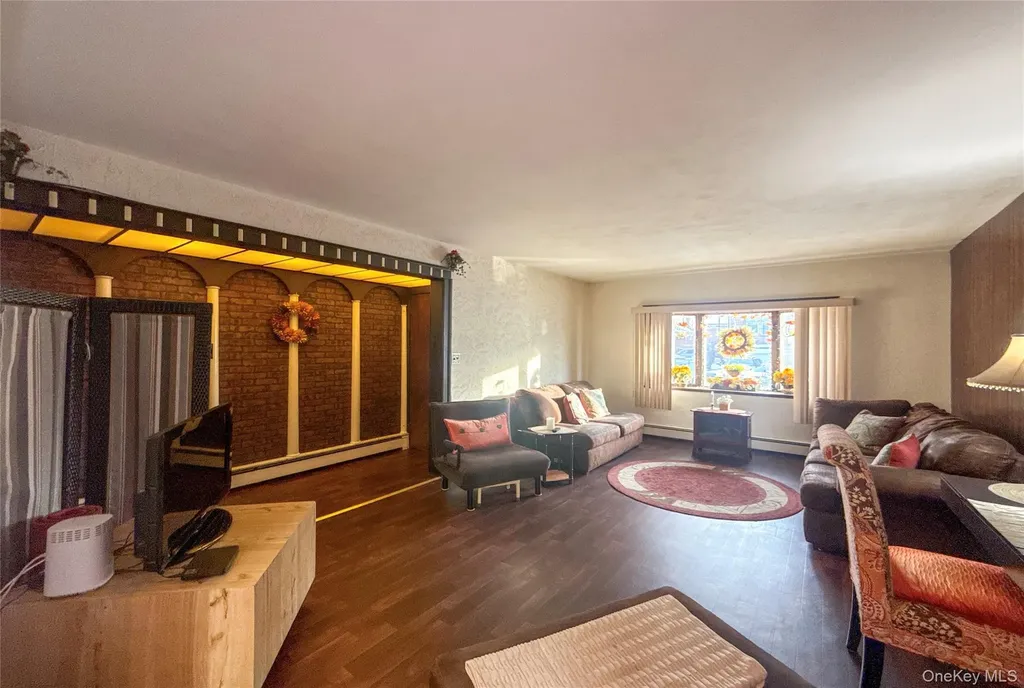 13437 58th Road Flushing NY 11355