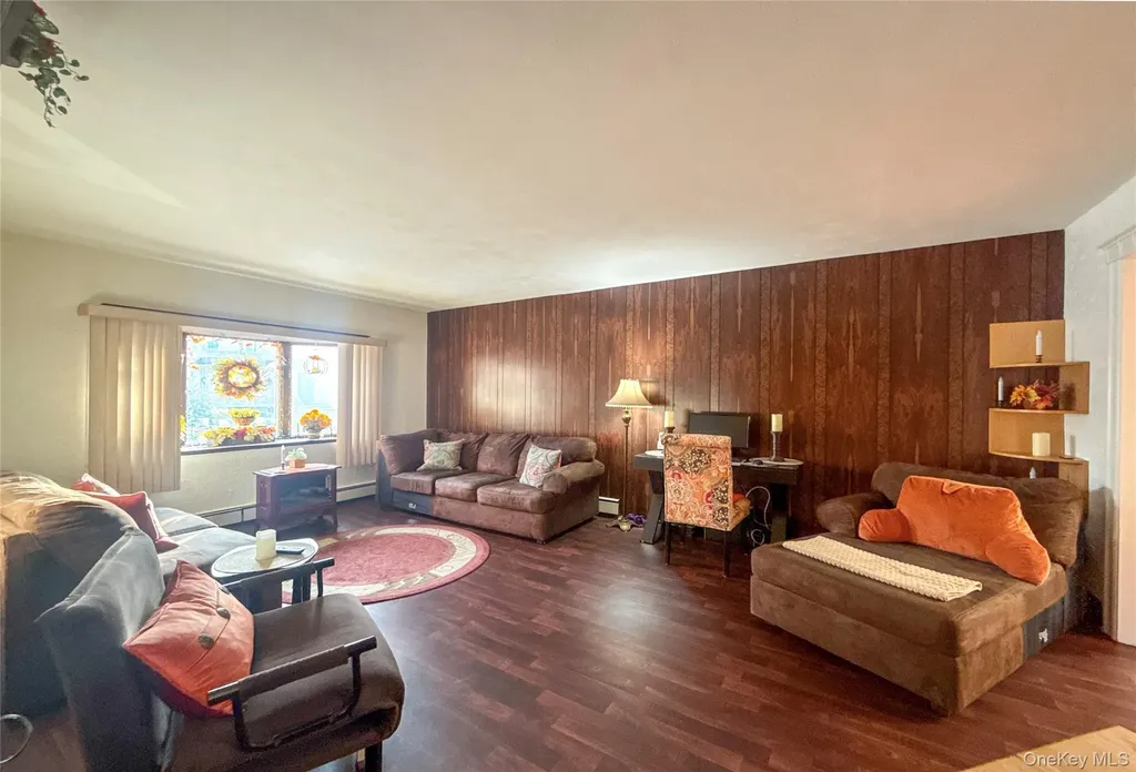 13437 58th Road Flushing NY 11355