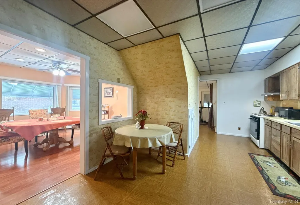 13437 58th Road Flushing NY 11355