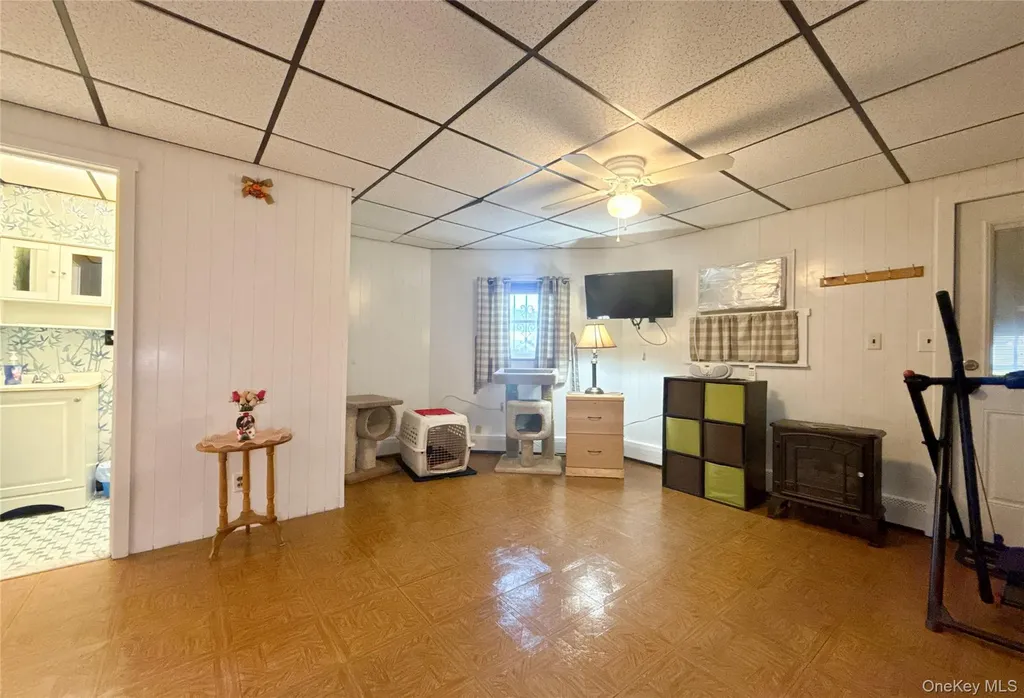 13437 58th Road Flushing NY 11355