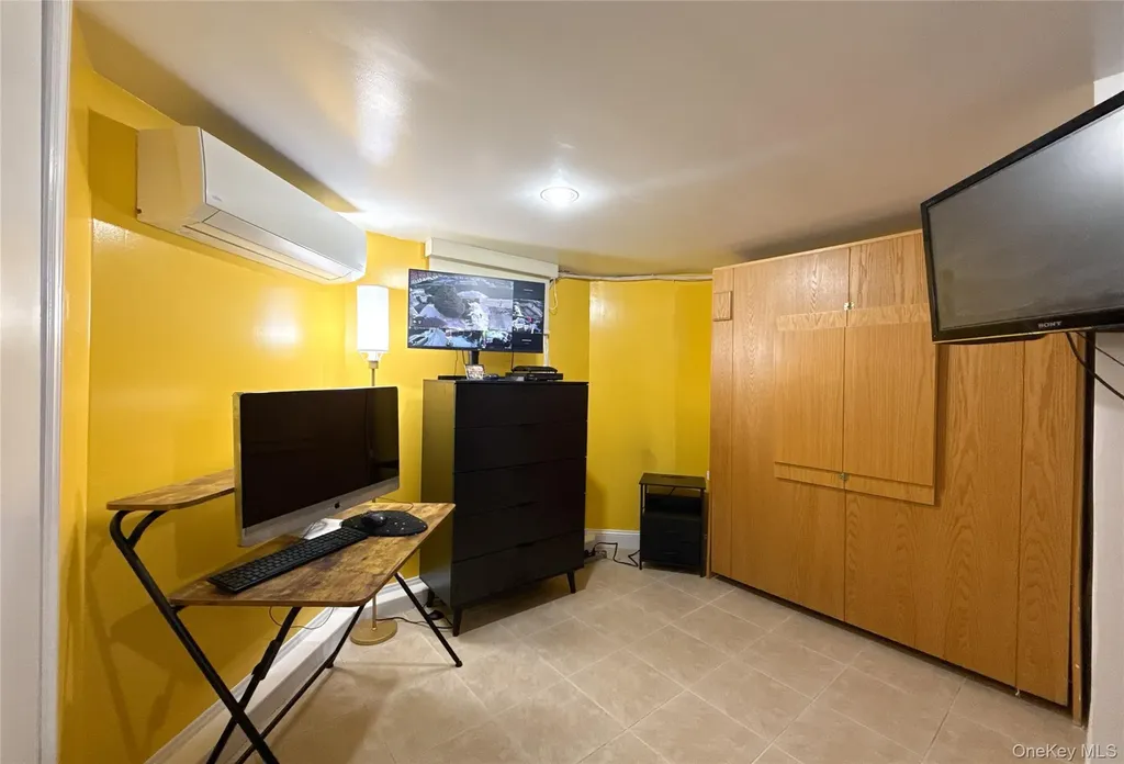 13437 58th Road Flushing NY 11355