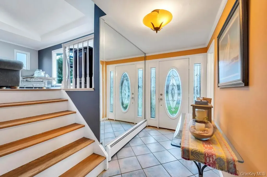 65 Waterview Avenue Massapequa NY 11758