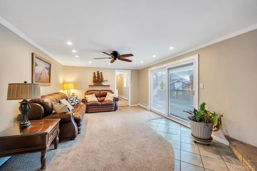 65 Waterview Avenue Massapequa NY 11758