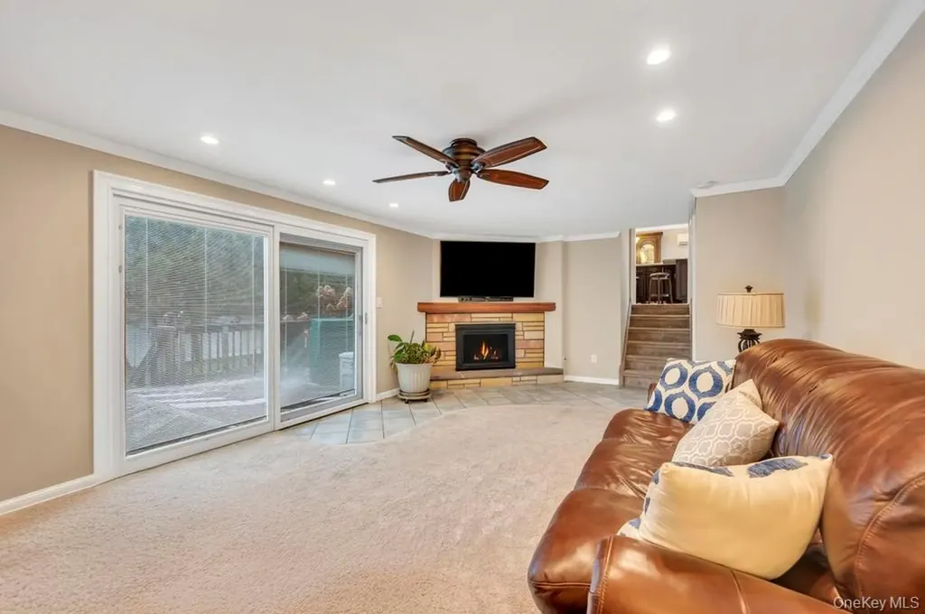 65 Waterview Avenue Massapequa NY 11758