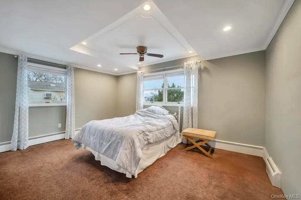 65 Waterview Avenue Massapequa NY 11758