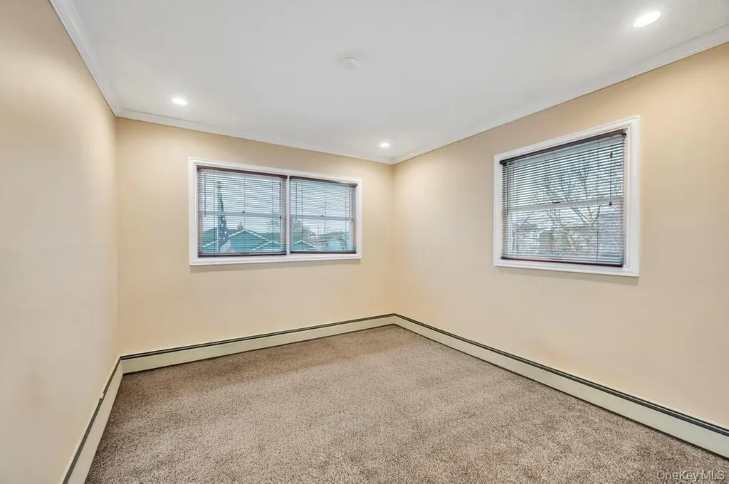 65 Waterview Avenue Massapequa NY 11758