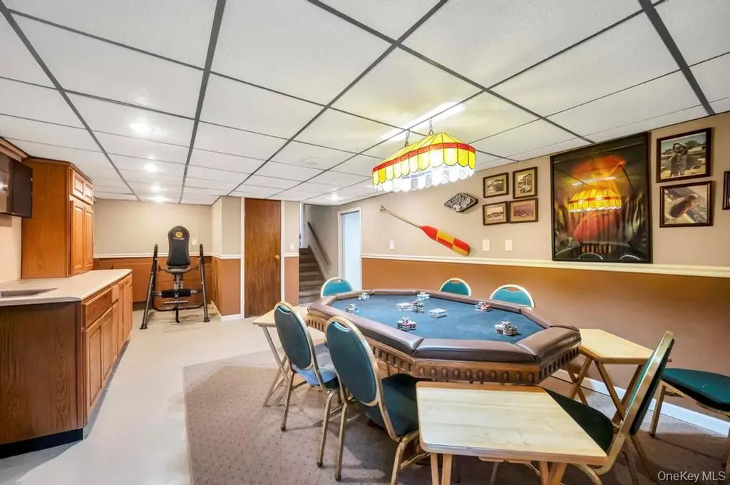 65 Waterview Avenue Massapequa NY 11758