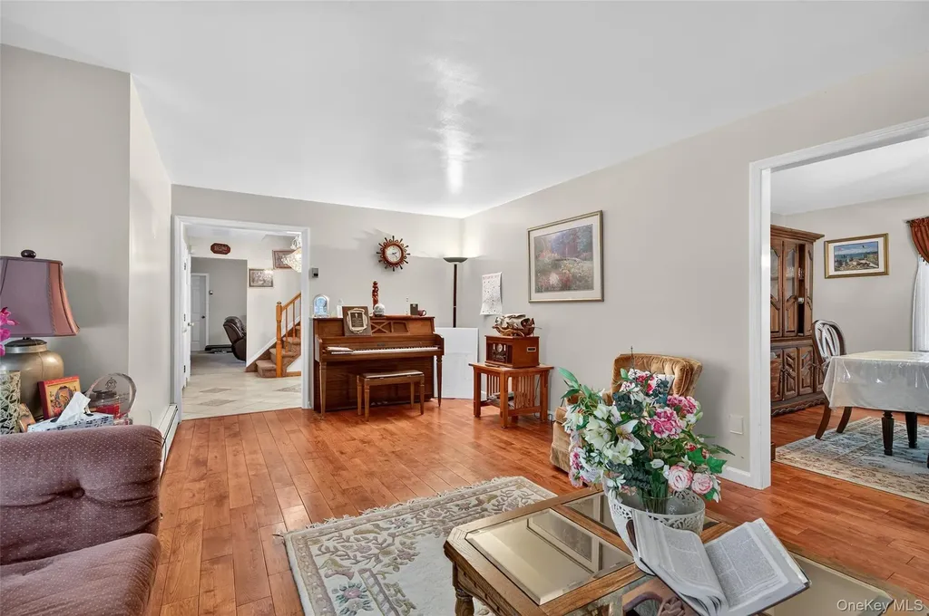 72 Peddler Hill Road Monroe NY 10950