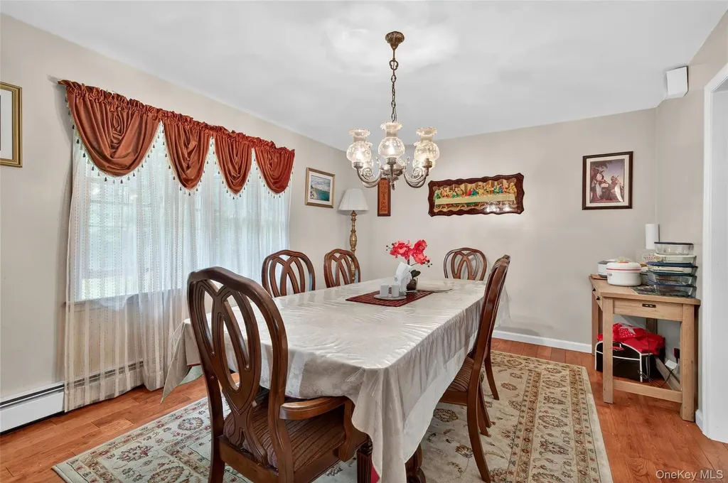 72 Peddler Hill Road Monroe NY 10950