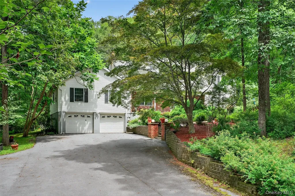 72 Peddler Hill Road Monroe NY 10950