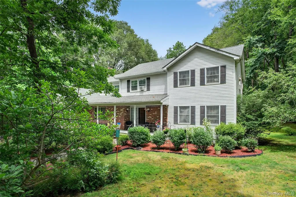 72 Peddler Hill Road Monroe NY 10950