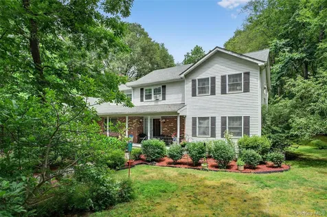 72 Peddler Hill Road Monroe NY 10950