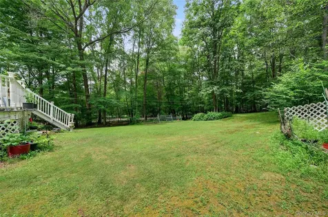 72 Peddler Hill Road Monroe NY 10950