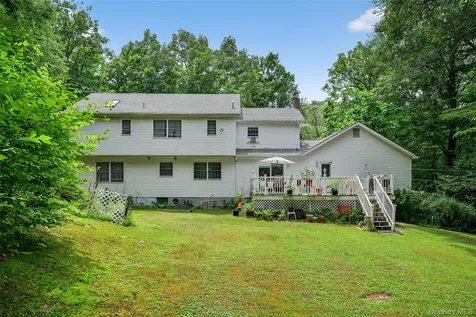 72 Peddler Hill Road Monroe NY 10950