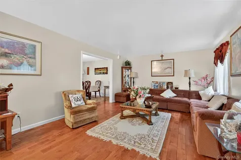 72 Peddler Hill Road Monroe NY 10950