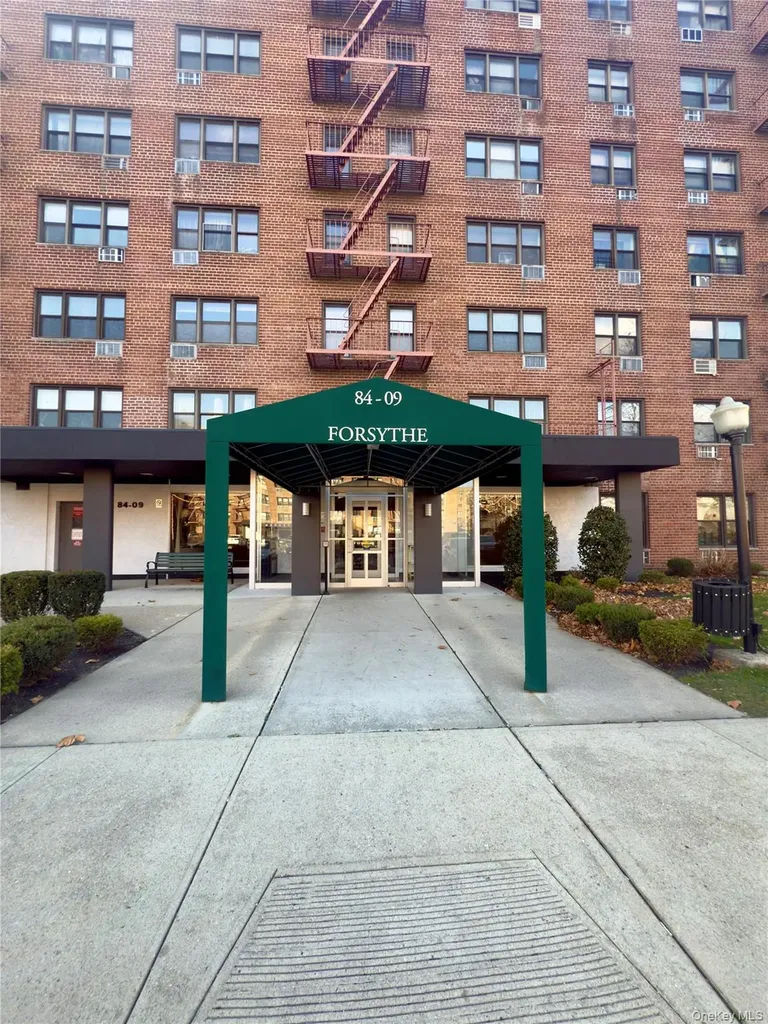 84-09 155th Avenue Howard Beach NY 11414